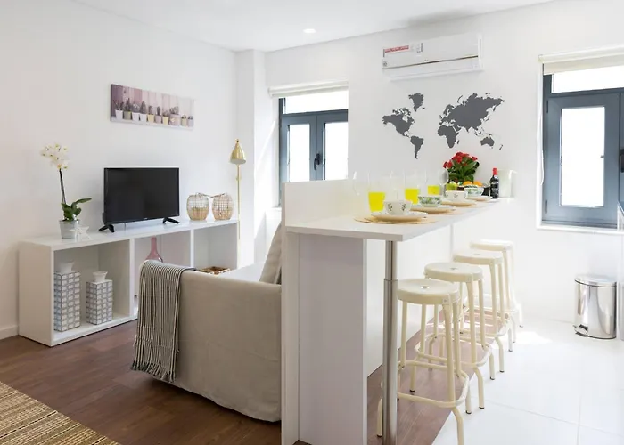 Aposentus - Your Home At Pinheiro\'S Residence
